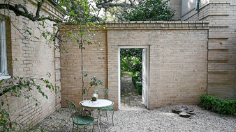 Enlarge photo 11