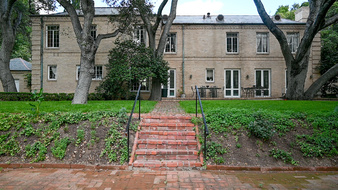 Enlarge photo 23