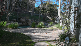Enlarge photo 86