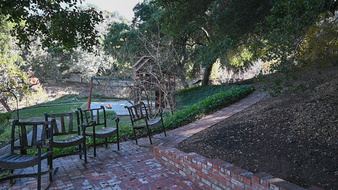 Enlarge photo 92