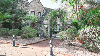 Enlarge photo 8