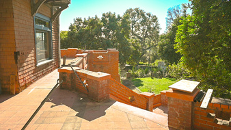 Enlarge photo 18