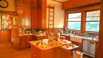 Enlarge photo 32