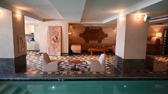 Enlarge photo 65