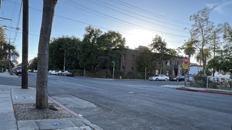APT B - 2101 BONSALLO AVE