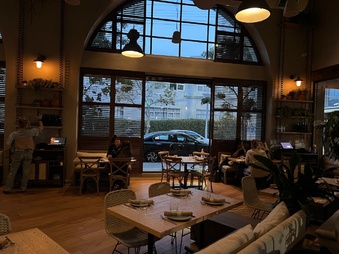 Enlarge photo 22