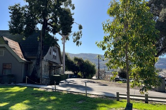 Enlarge photo 21