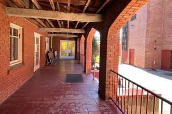 Enlarge photo 8