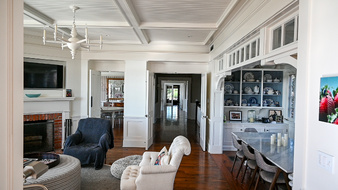 Enlarge photo 10