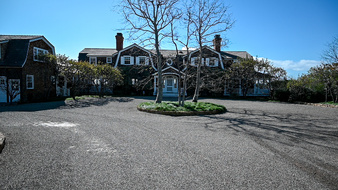 Enlarge photo 40