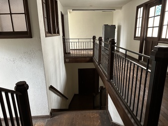 Enlarge photo 51