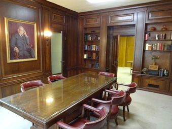 Enlarge photo 89