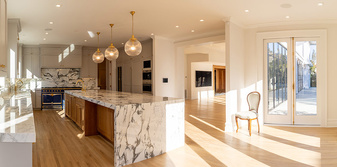 Enlarge photo 33