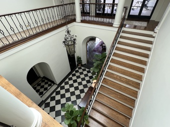 Enlarge photo 33