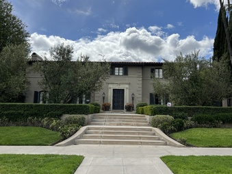 415 S. Windsor Blvd