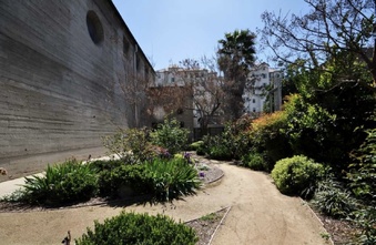 Enlarge photo 18