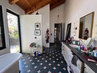 Enlarge photo 53