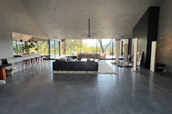 Enlarge photo 21