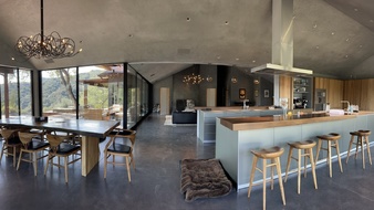 Enlarge photo 61
