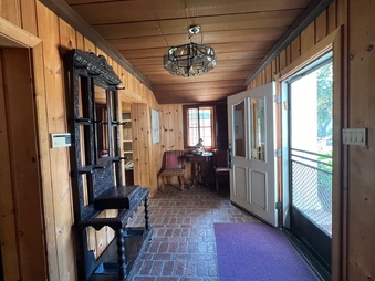 Enlarge photo 22