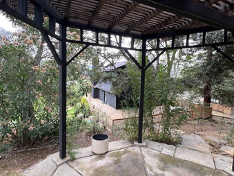 Enlarge photo 46