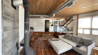 Enlarge photo 24