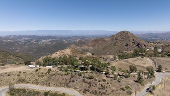 Enlarge photo 26