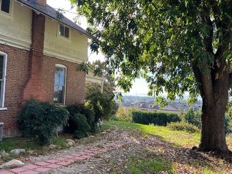 Enlarge photo 23