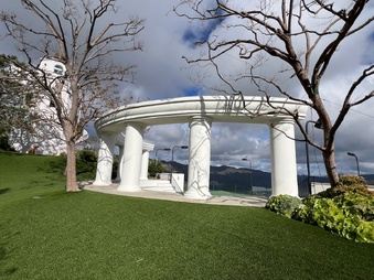 Enlarge photo 33