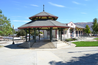Enlarge photo 21