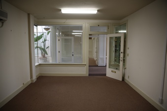 Enlarge photo 22