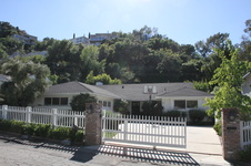 3853 Goodland Ave
