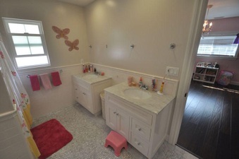 Enlarge photo 40