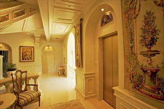 Enlarge photo 83