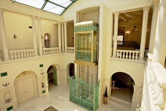 Enlarge photo 92