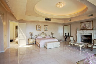 Enlarge photo 102