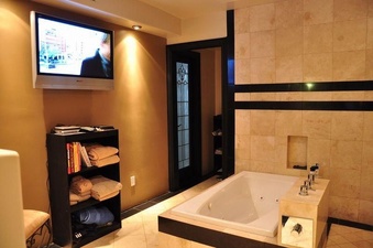 Enlarge photo 70