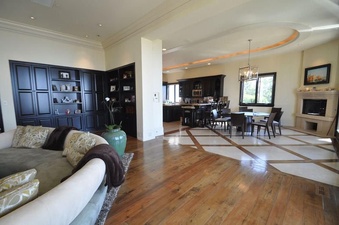 Enlarge photo 38