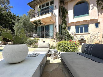 Enlarge photo 126