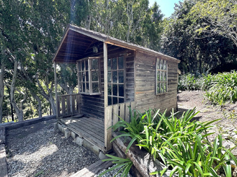 Enlarge photo 147