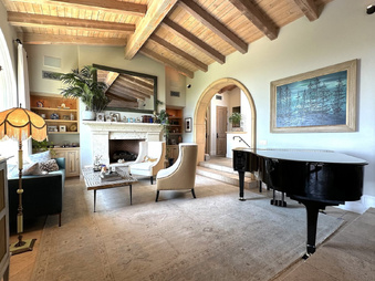 Enlarge photo 60