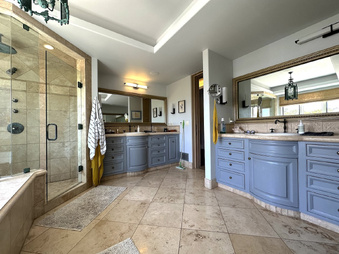 Enlarge photo 38