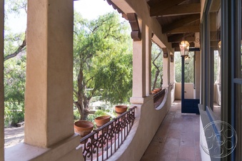 Enlarge photo 105