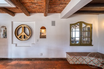Enlarge photo 36