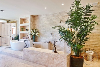 Enlarge photo 42