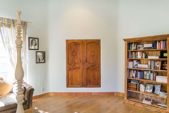 Enlarge photo 47
