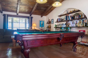 Enlarge photo 63