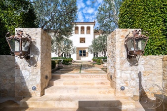 Serra Estate