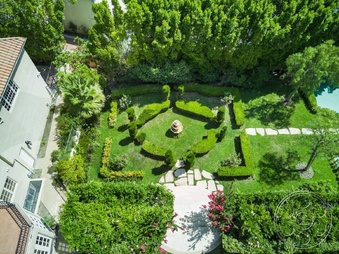 Enlarge photo 41