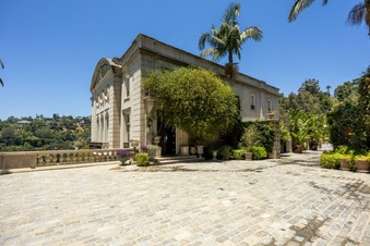 Enlarge photo 2